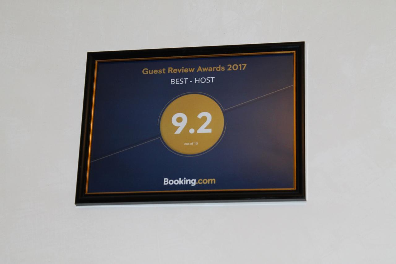 Best Host Sighnaghi Eksteriør bilde